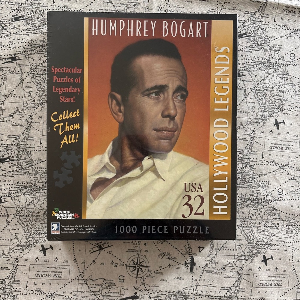 White Mountain Hollywood Legends Puzzle - Bold Red and Gold